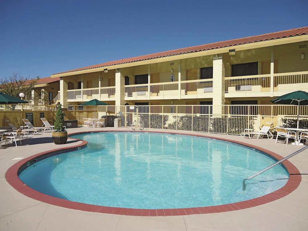La Quinta Inn by Wyndham Albuquerque Northeast 3/33