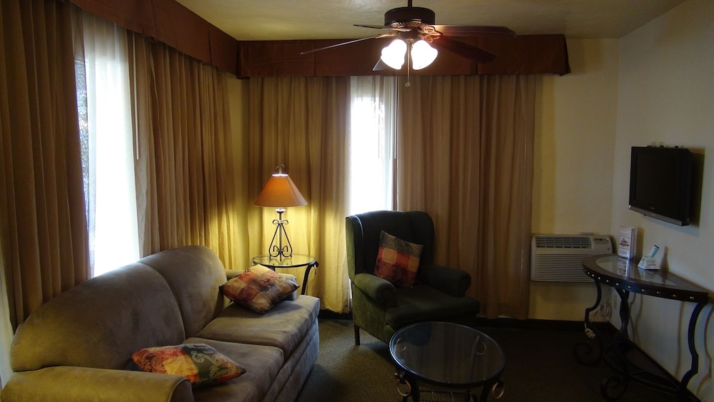 Historic Coronado Motor Hotel by OYO 49/86
