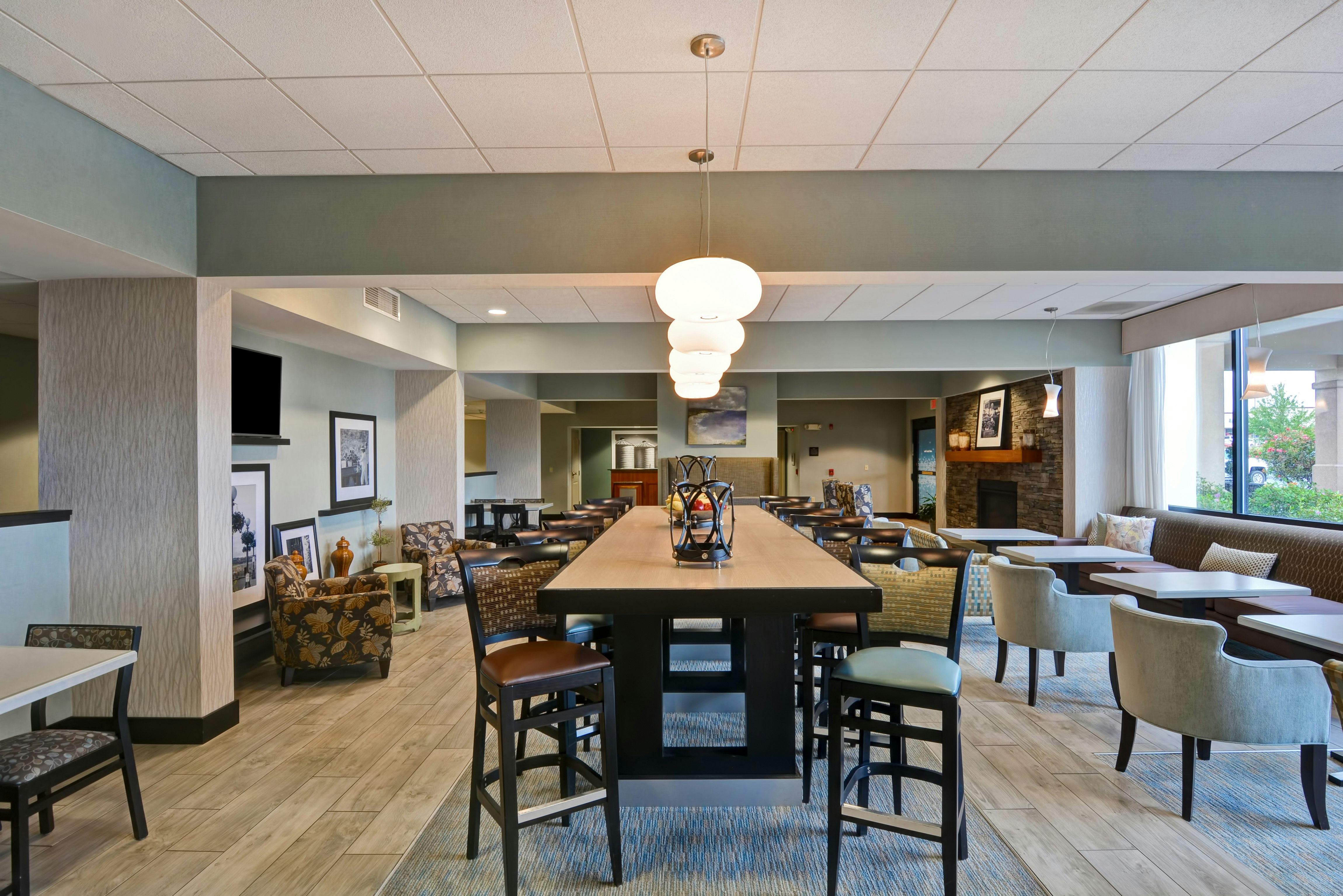 Hampton Inn Lewisburg Pa 17/24