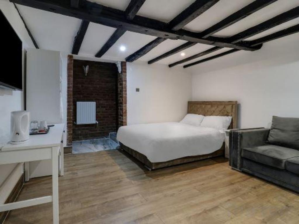 OYO Tudor Oaks Lodge Stevenage North 13/29