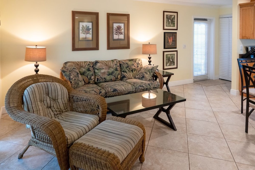 Siesta Key Inn 26/50