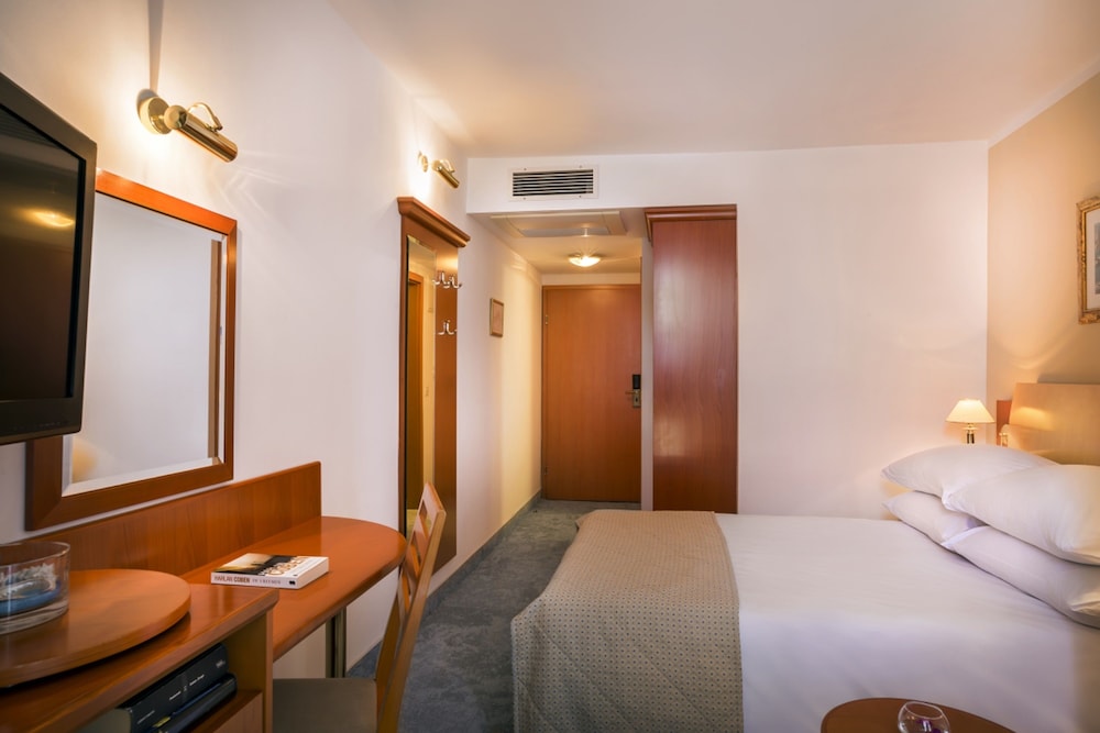 Room, Double Bed, Sea Side
