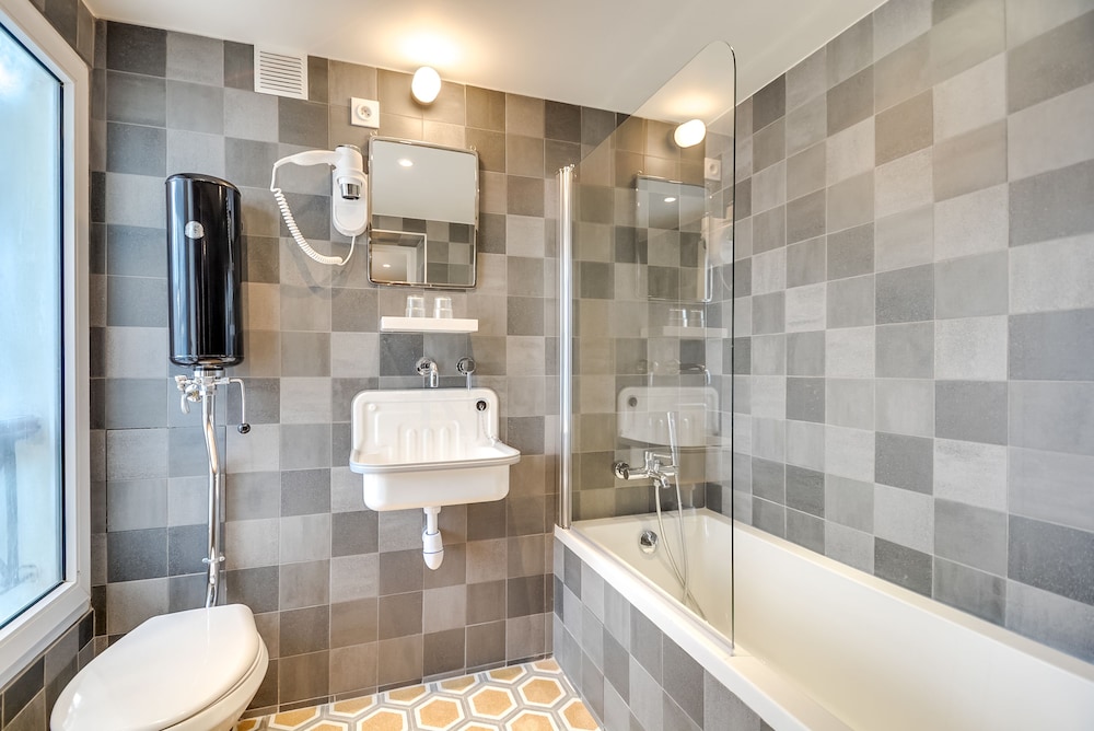 Le Wit Hotel (ex Mattle) 40/44