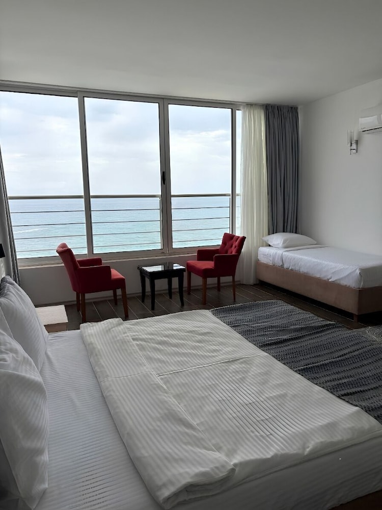 ADA BEACH HOTEL 23/50