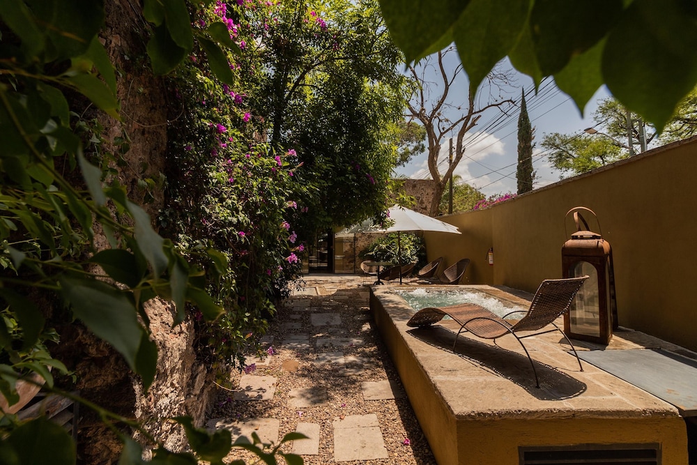 Hotel Hacienda EL Salitre 35/50