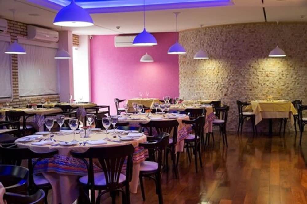MARAMBAIA HOTEL 52/66