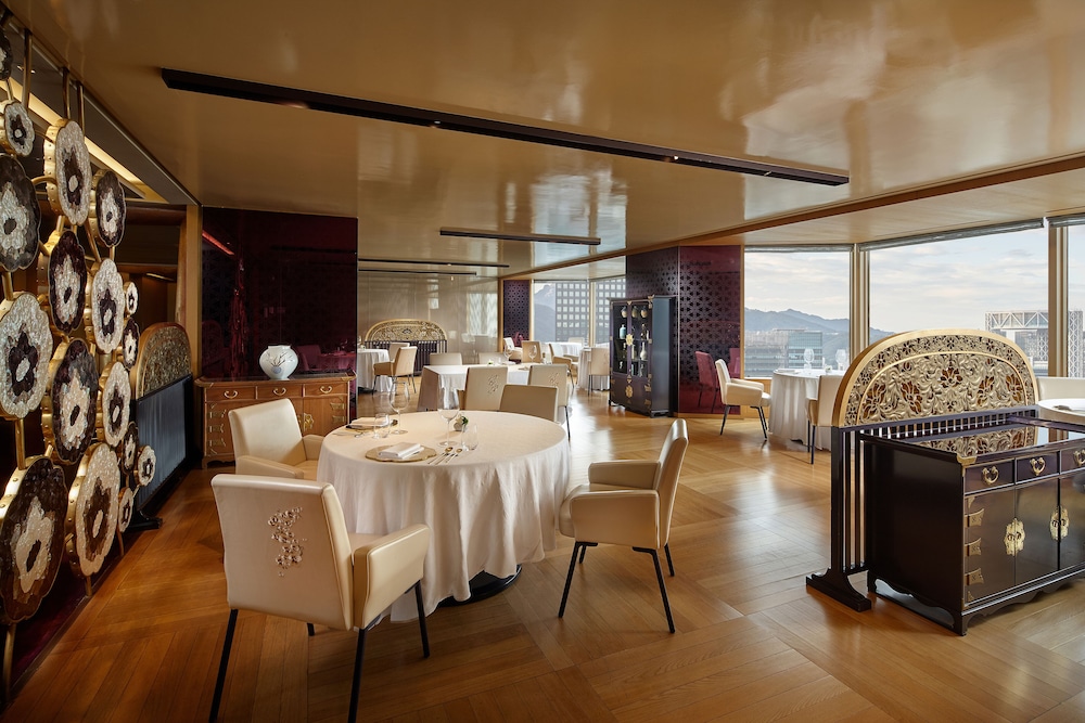 Lotte Hotel Seoul Executive Tower 58/68