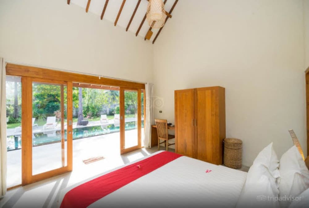 Kelapa Luxury Villas 42/80