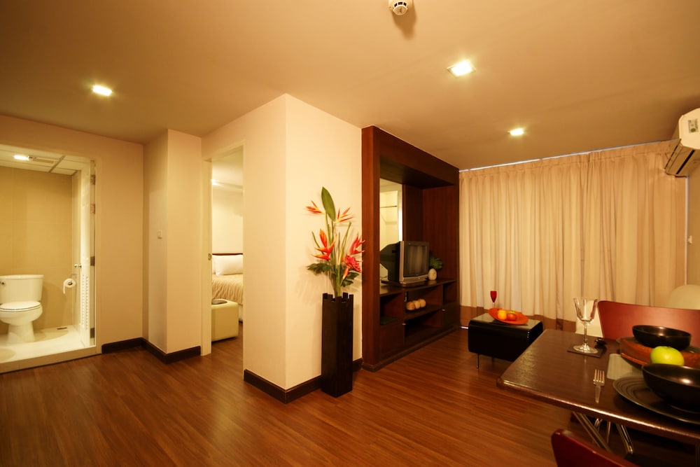 I Residence Hotel Sathorn 44/59