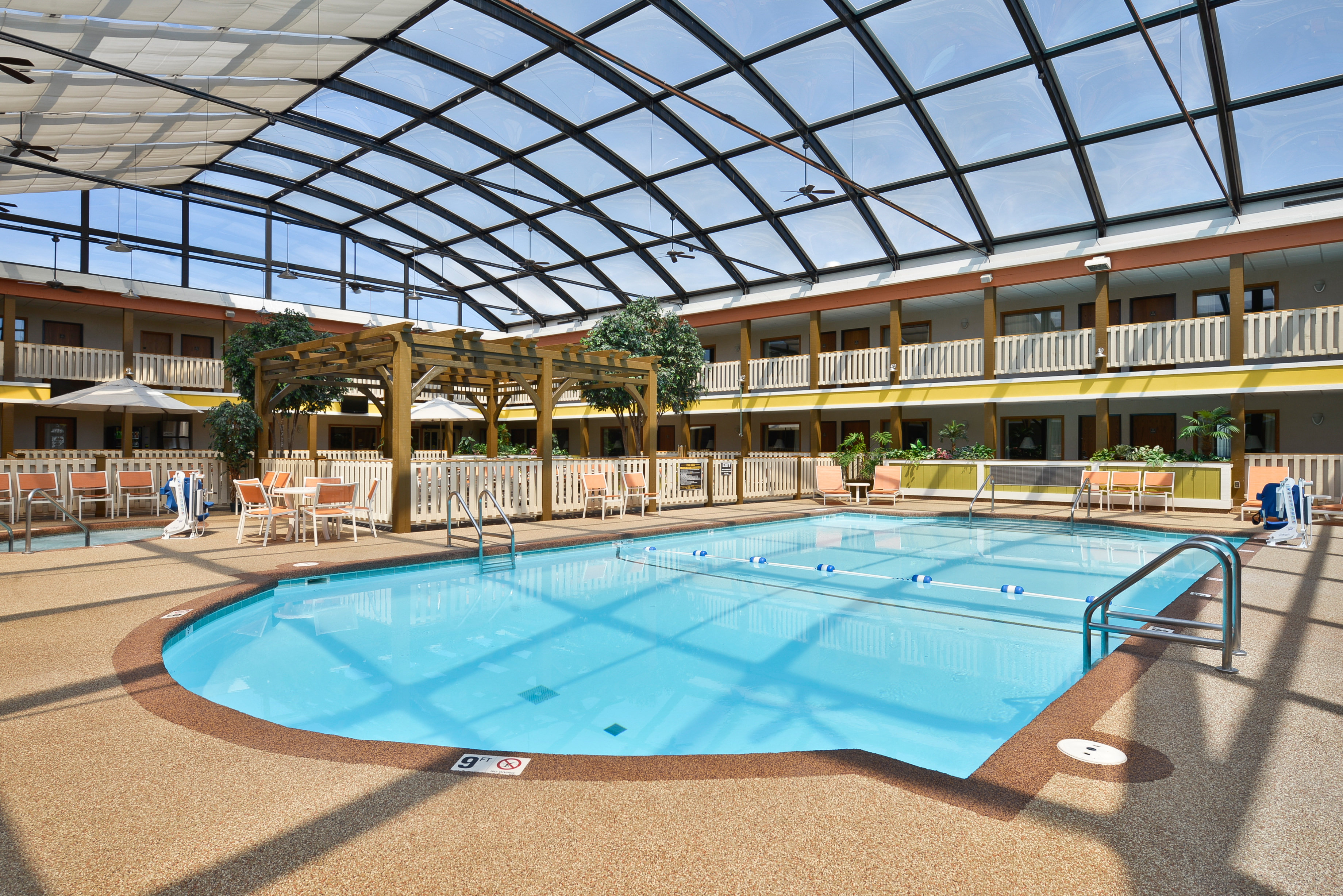 Best Western Plus Dubuque Hotel and Conference Center 15/33