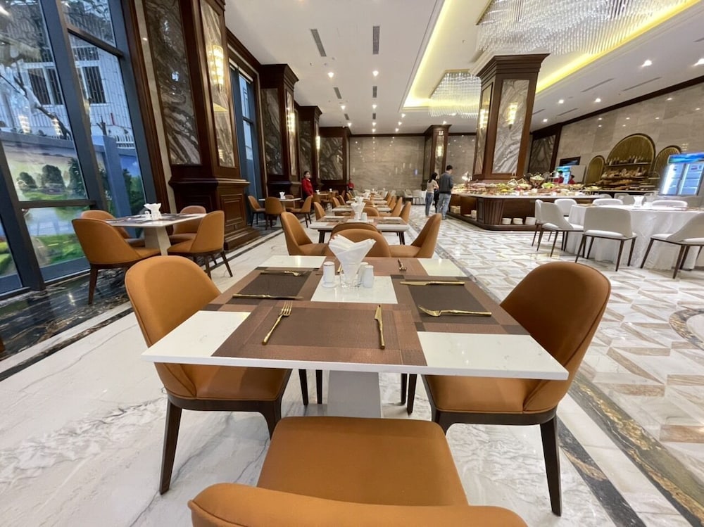 Cua Dong Luxury Hotel 62/70