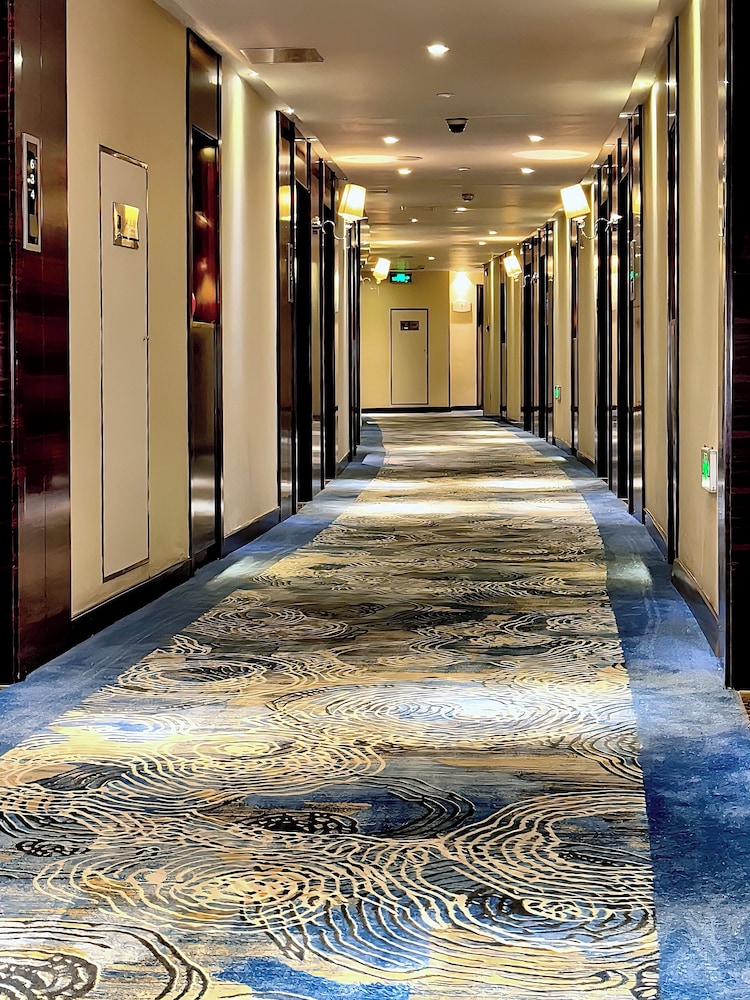 Zhengzhou Jianguo Hotel 36/37