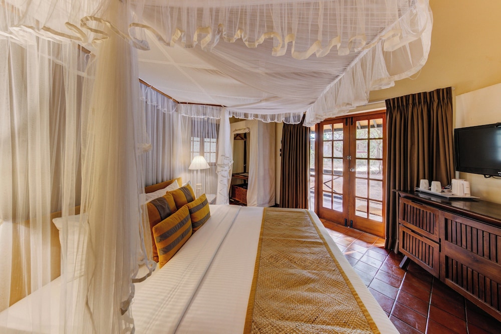 Jungle, Chalet, King Bed