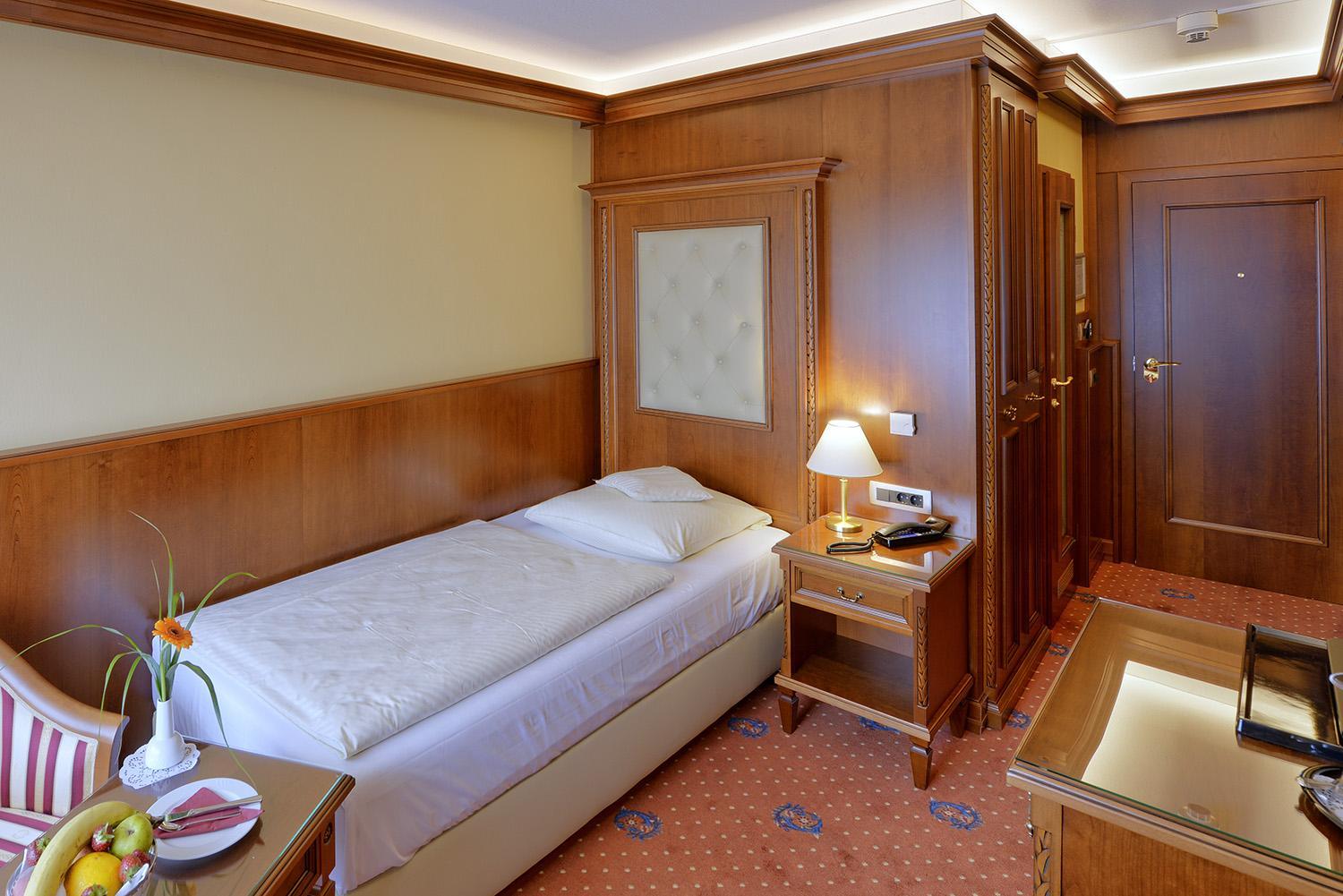 Room, Single