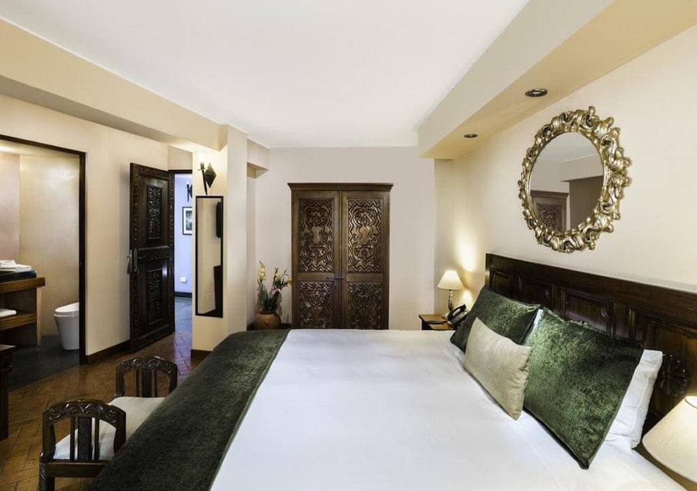 Katari Hotel At Plaza De Armas 6/34