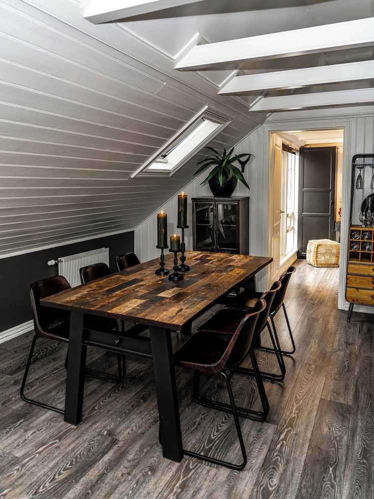 Vintage Apartment Hotel 43/50