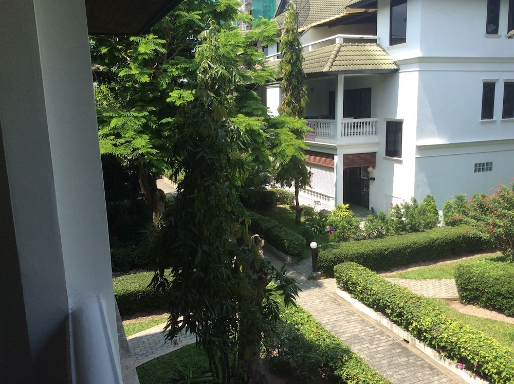 Baan Somprasong Apartment - Na Jomtien 40/50
