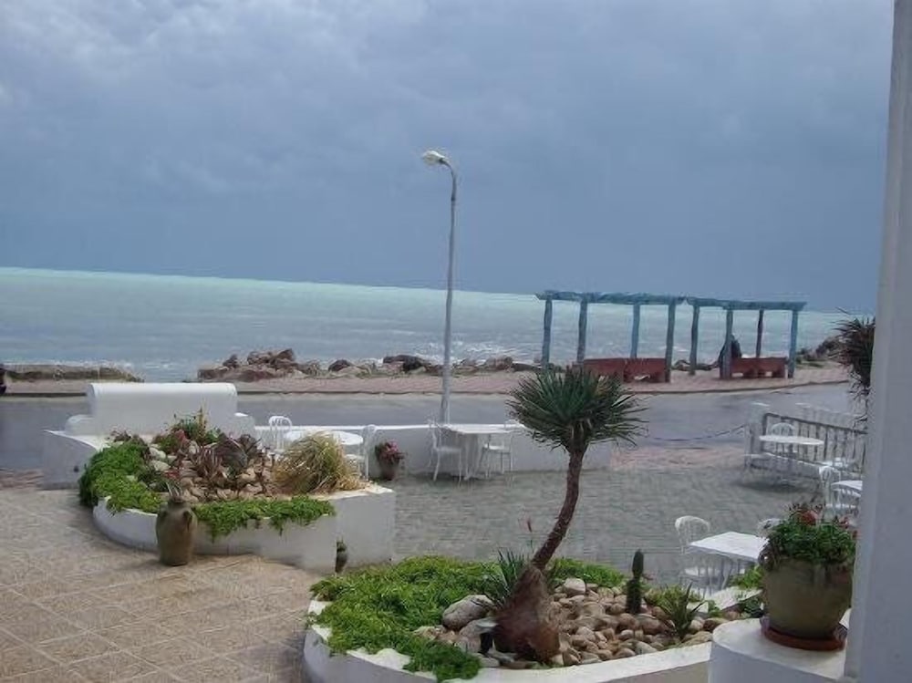 Hotel Flamingo Beach 32/36