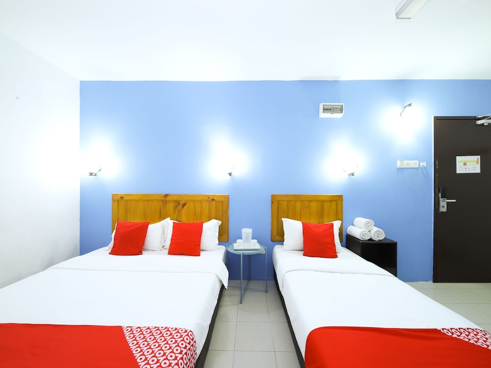 Superior, Suite, 1 Double and 1 Single Bed, OYO 502 Midah Inn Puchong 3/4