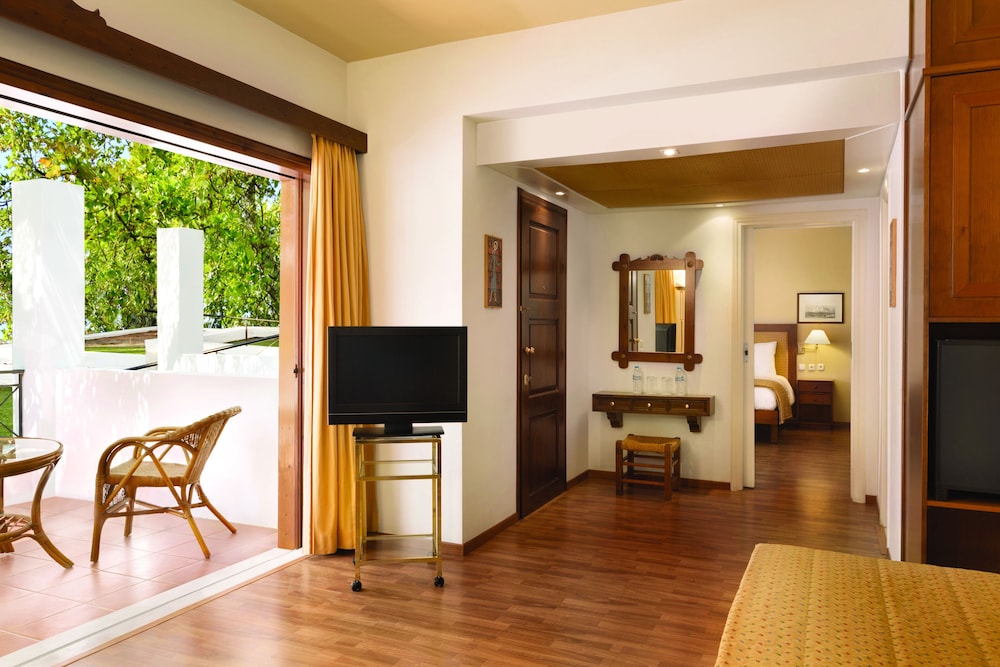 Ramada By Wyndham Loutraki Poseidon Resort 34/63