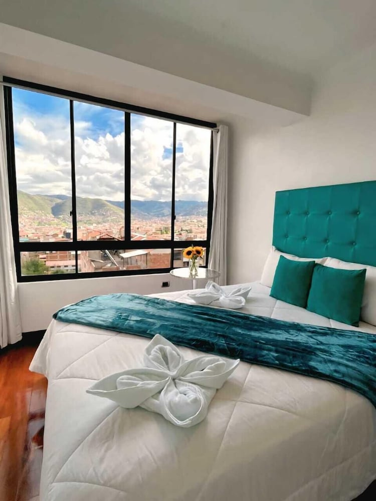 3 BEDROOMS, DELUXE, APARTMENT
