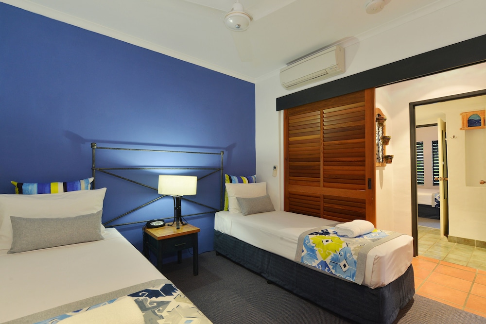 Reef Club Resort 16/35