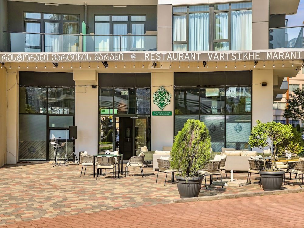 The Grandeur Hotel photo4