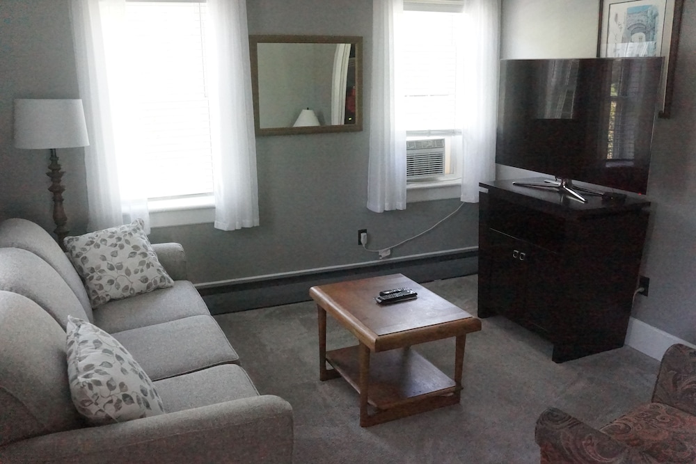 The Frogtown Inn 18/30