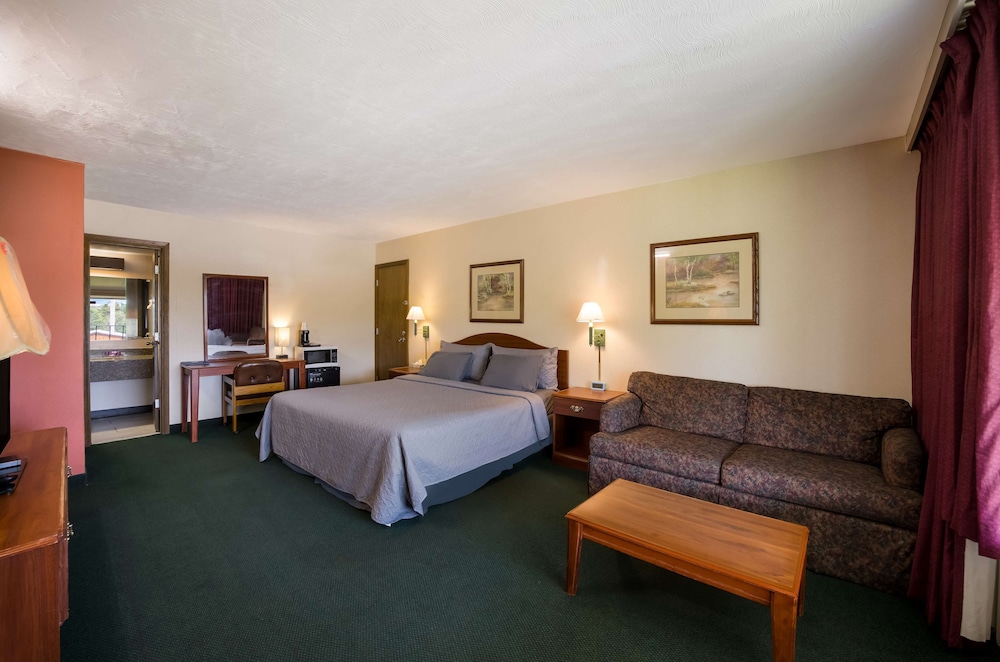 Travelodge by Wyndham Oakley 23/63