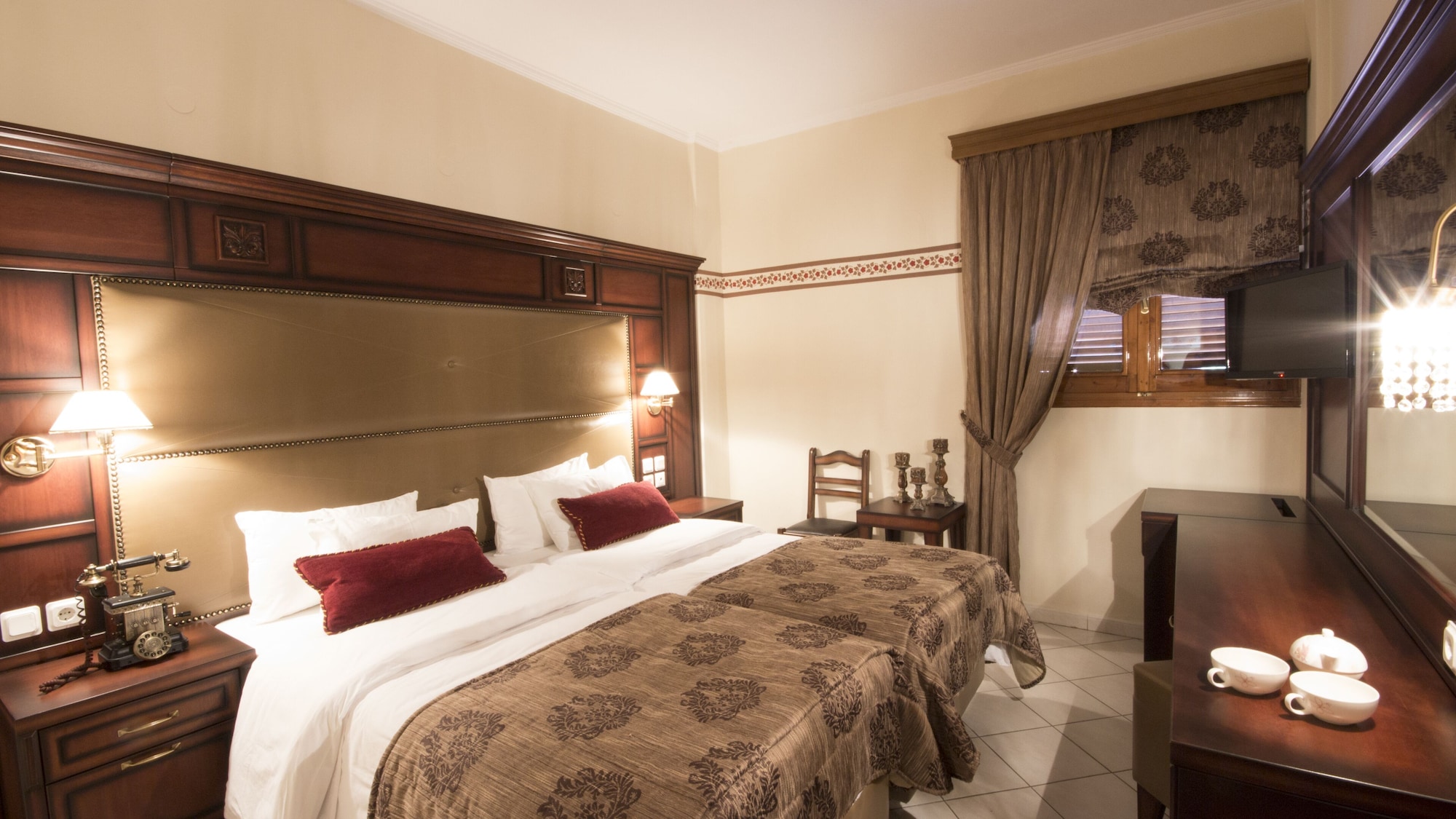 Room, Double Bed