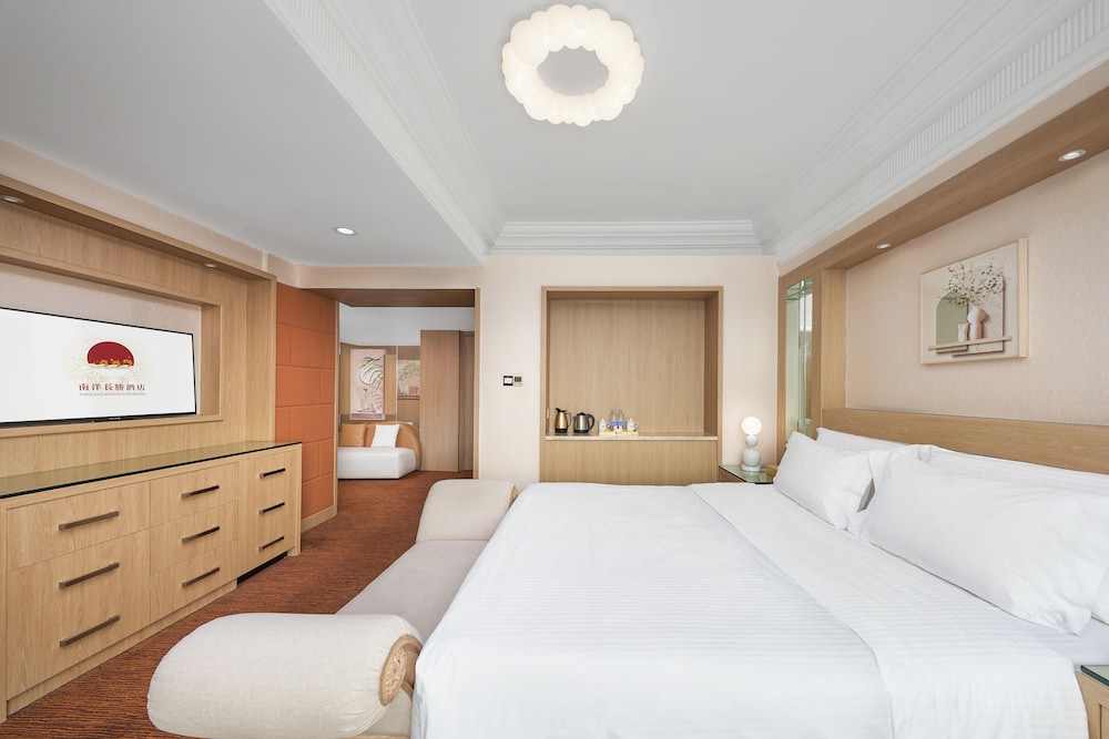 NANYANG KING'S GATE HOTEL 14/47