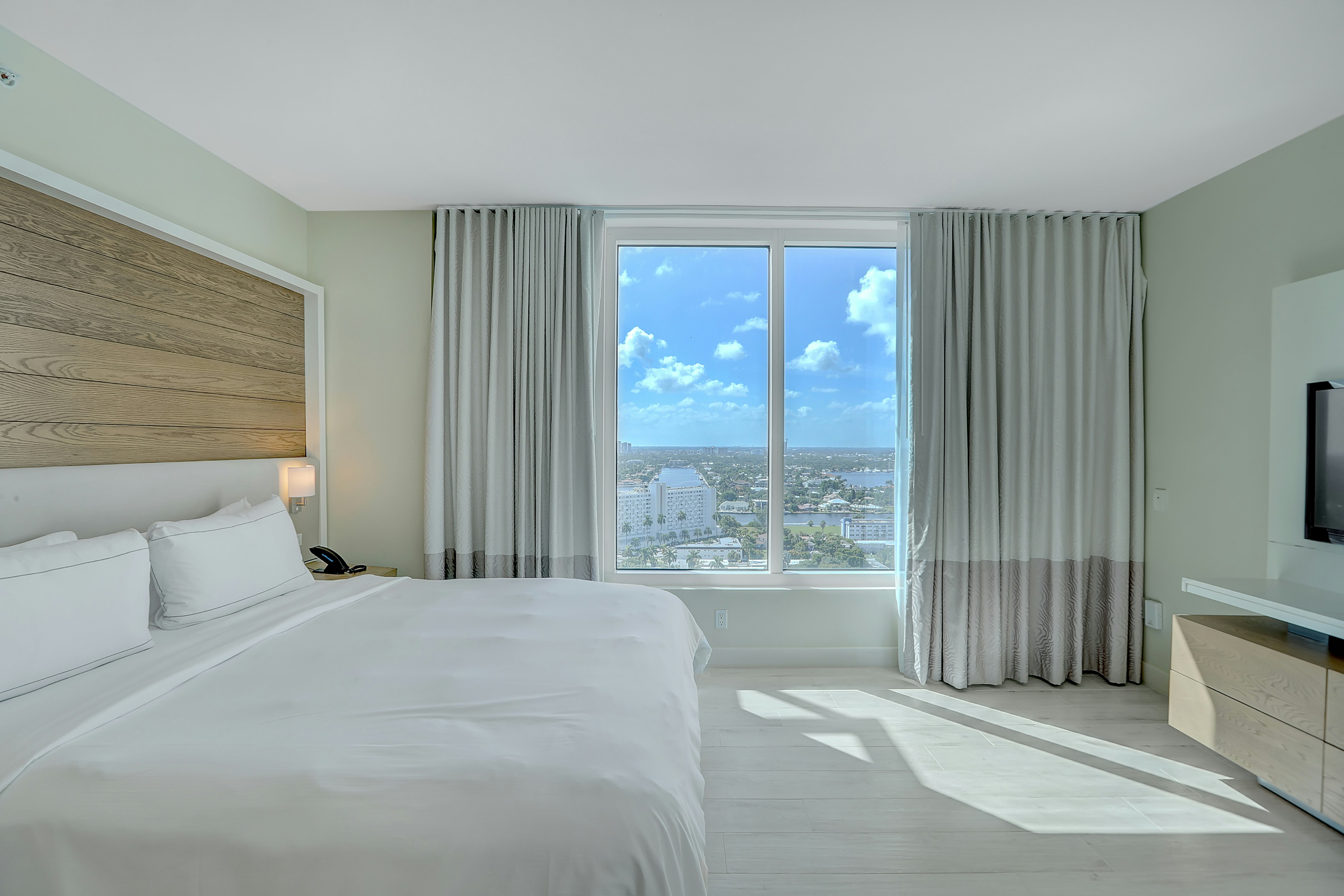 Studio, King Bed, Sunset View