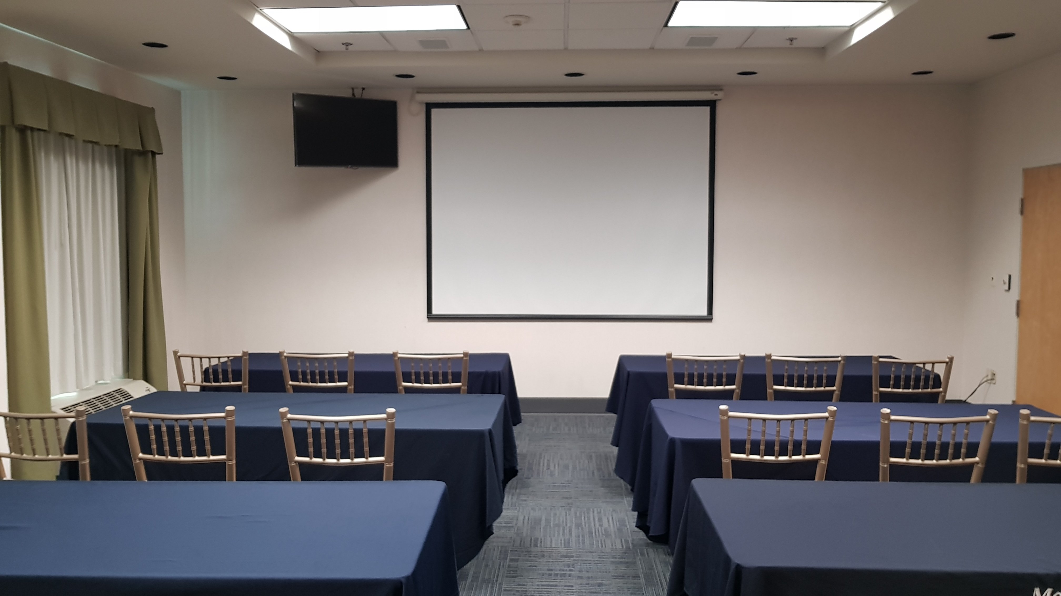 Holiday Inn Express Saltillo Zona Aeropuerto 36/40