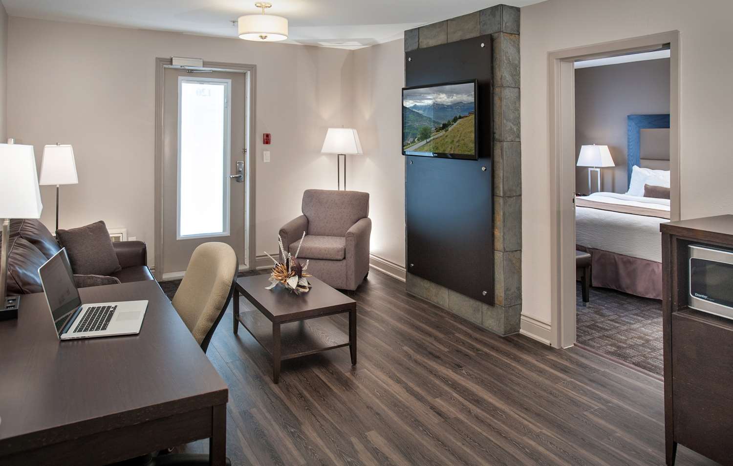 Best Western Plus Moncton 24/36