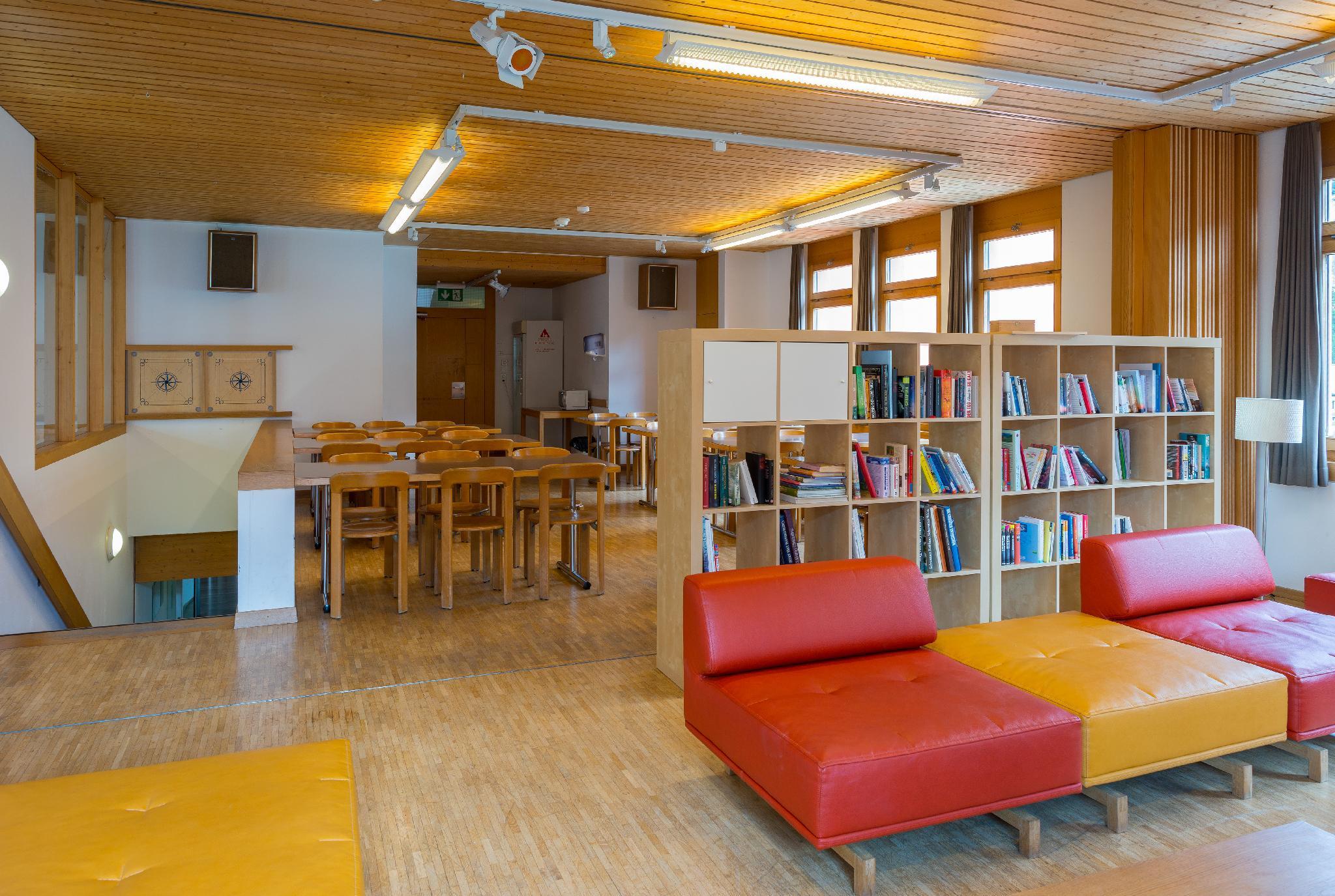 Youth Hostel Pontresina 12/18