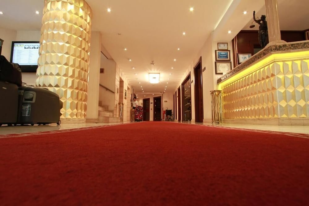 Mosaic Hotel 8/65