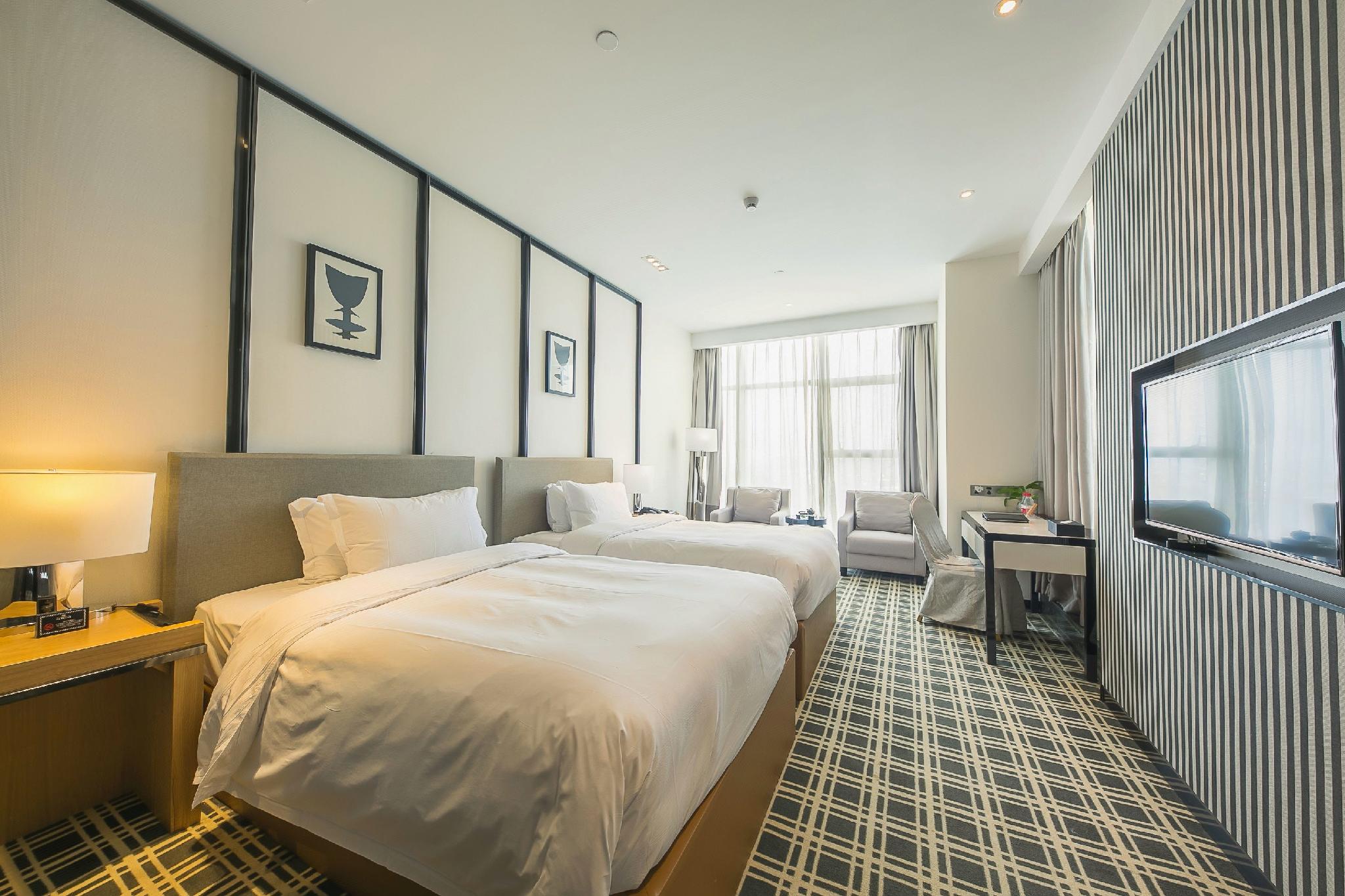 Hotel Conrab (Ganzhou Wanxiang) 21/58