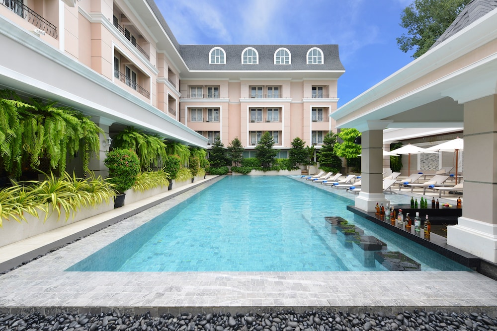 The Beverly Hotel Pattaya 75/78