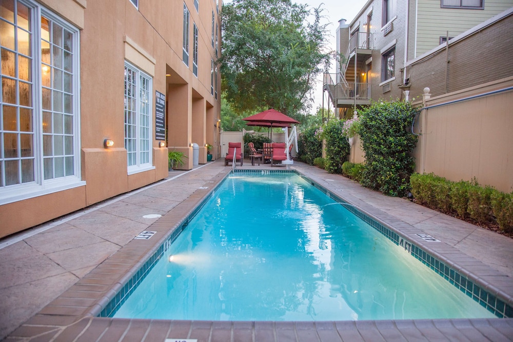Hampton Inn New Orleans St Charles Ave Garden District La 3/63