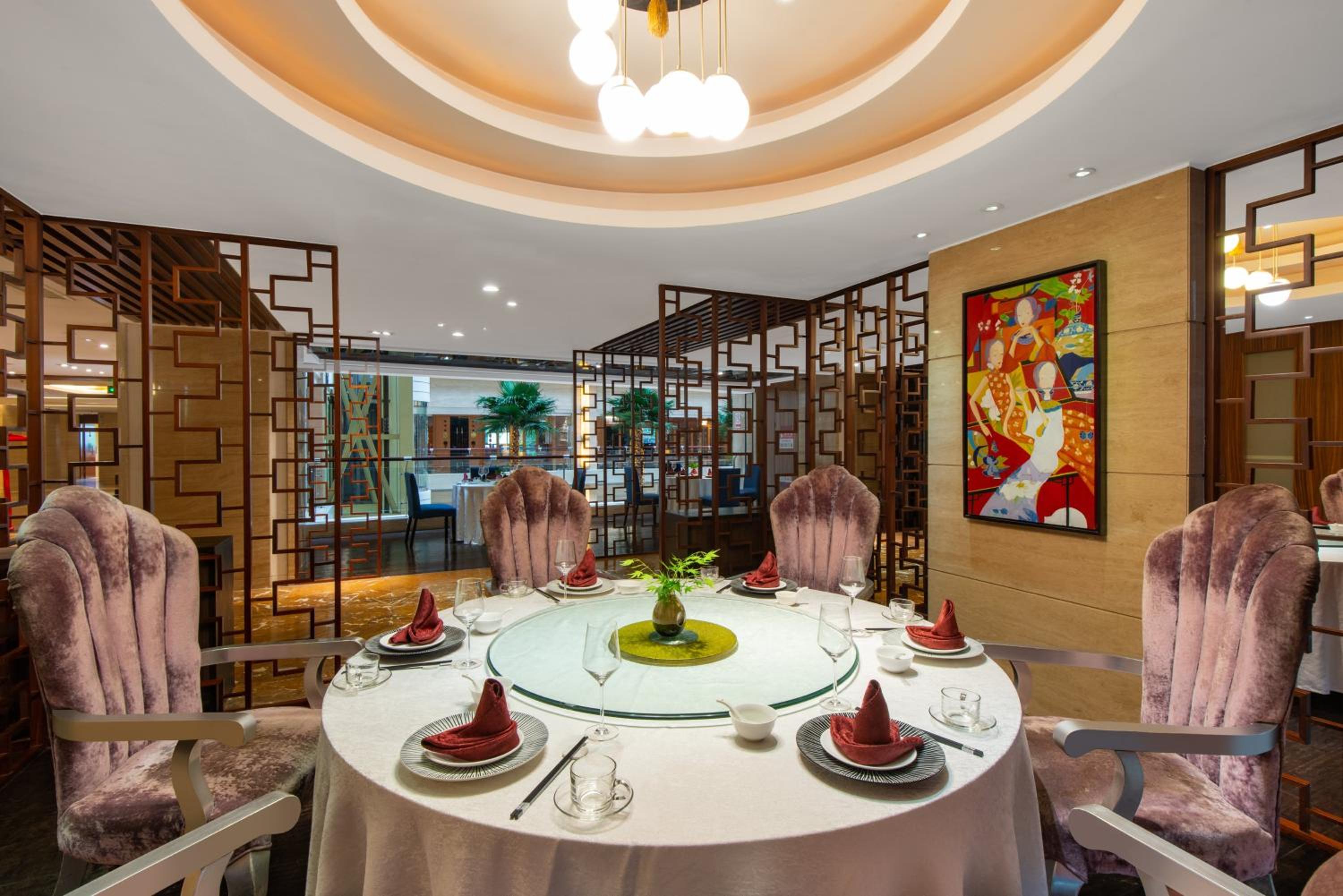 Holiday Inn Qingdao Parkview 33/49
