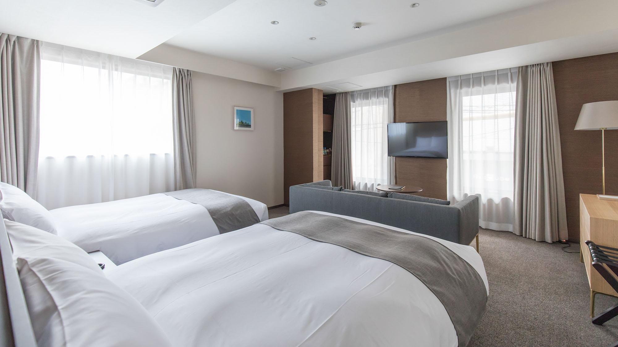 SUPERIOR, 2 DOUBLE BEDS
