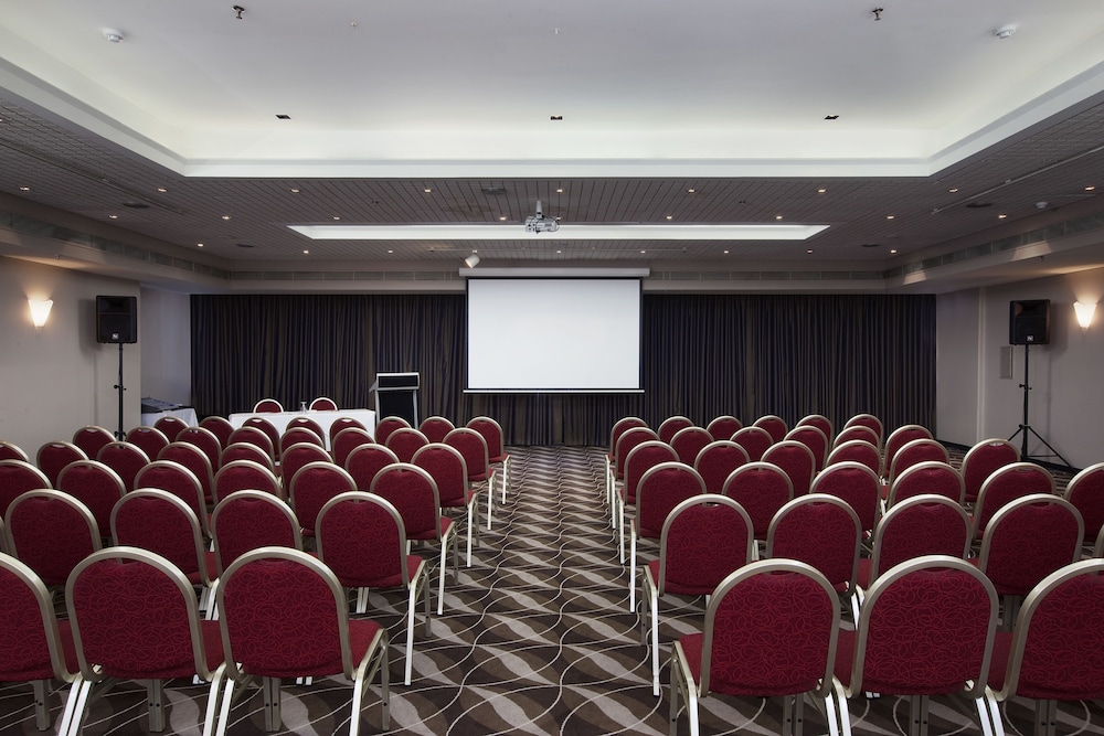 IBIS PERTH 61/70