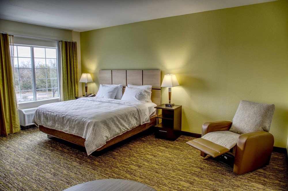 Candlewood Suites Austin North 16/55