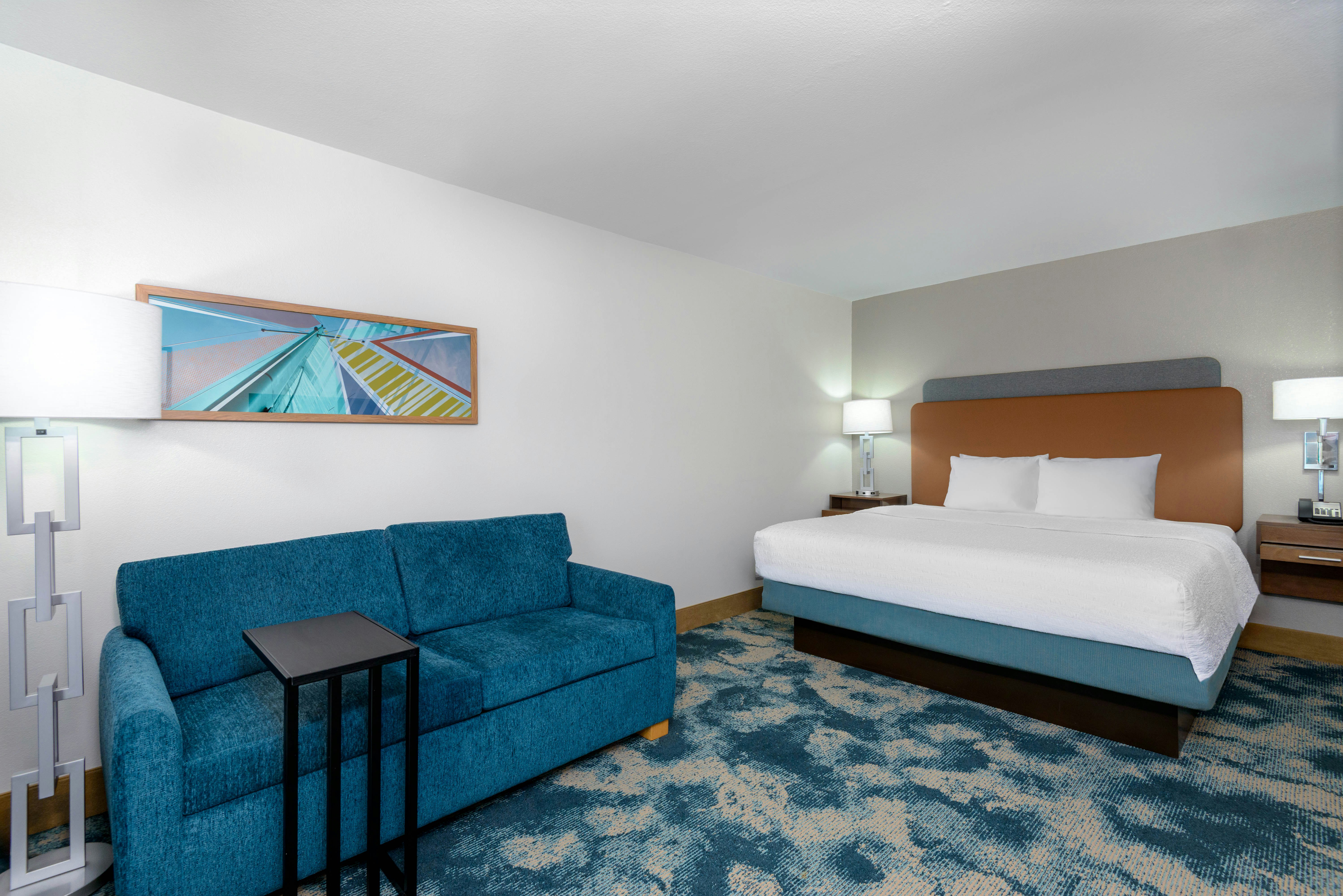 ROOM, KING BED, SOFA