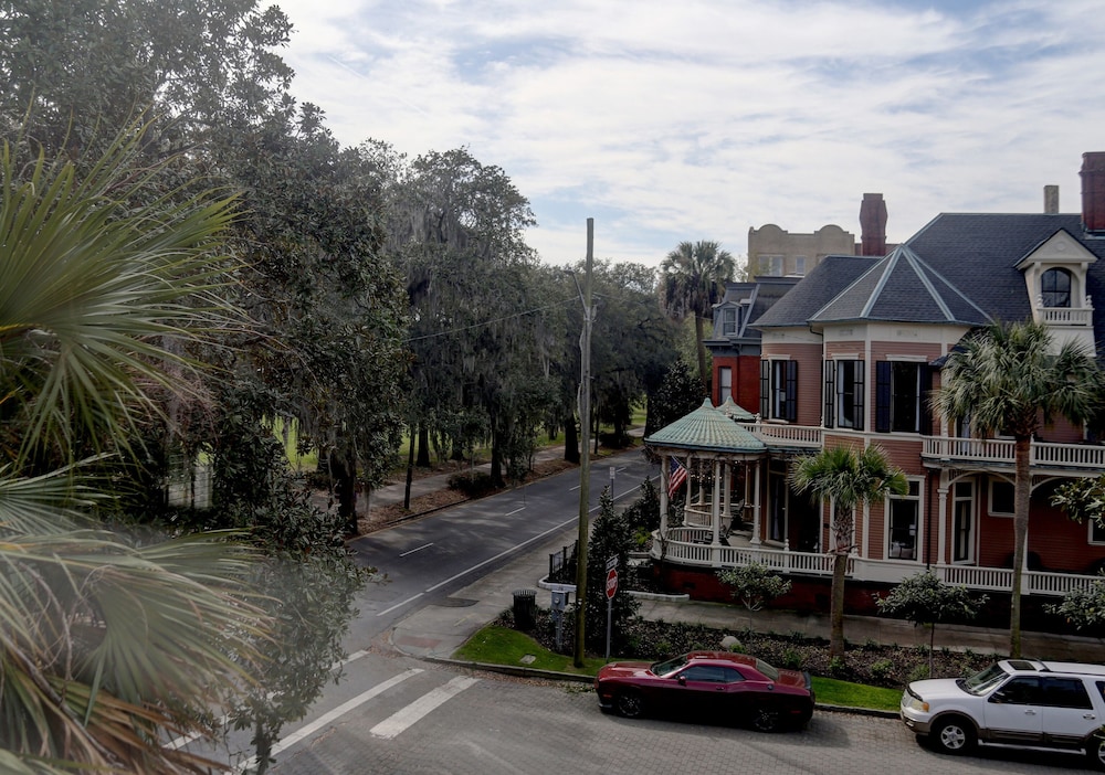 Forsyth Park Inn 37/50