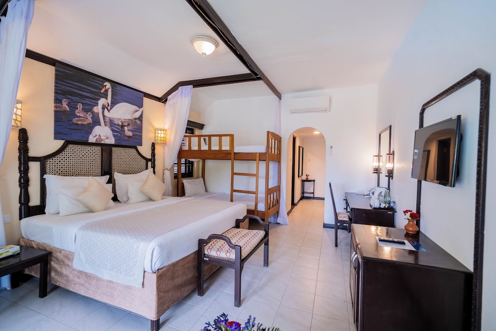 FAMILY ROOMS