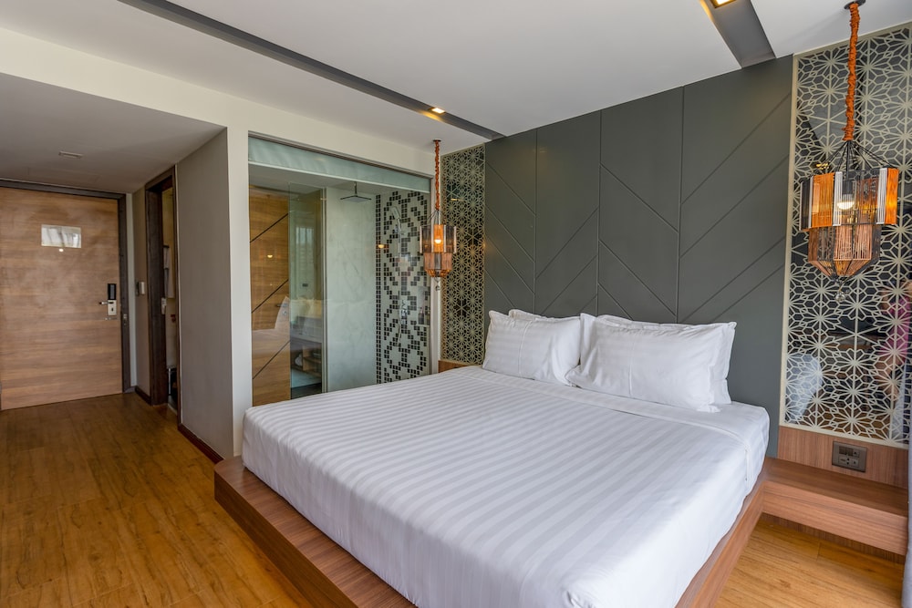 Stay with Nimman Chiangmai 12/50