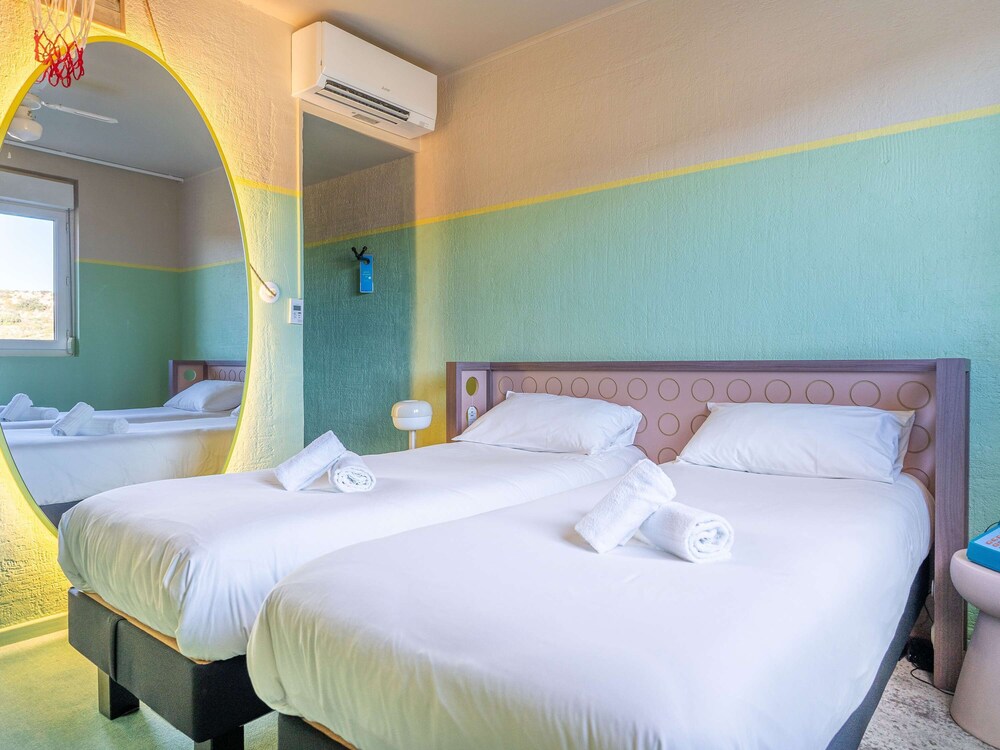 Ibis Styles Pont du Gard Route d'Avignon 11/49