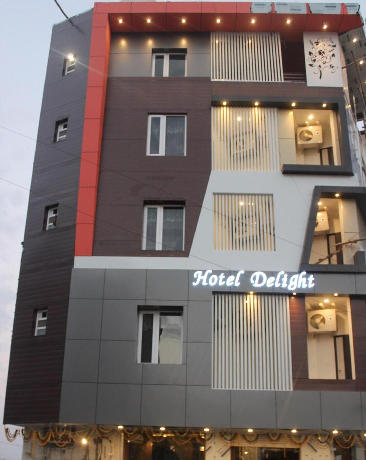 Hotel Delight 1/27