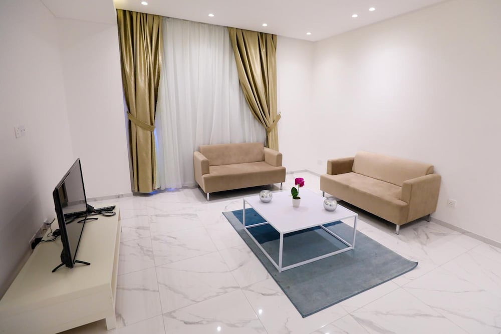 Magic Suite Hotel Salmiya 31/51